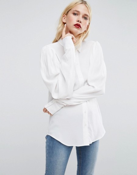ASOS - Bluse mit übergroßen Ärmeln - Weiß