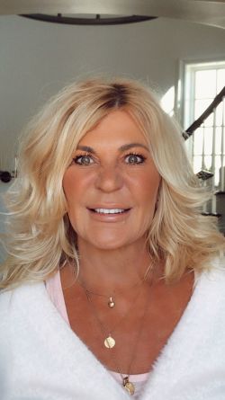 Personlig videohälsning från Maria Montazami