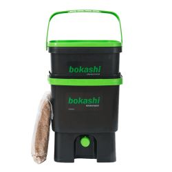 Startkit Bokashi kranhinkar + bonusprodukt Wipe & Clean 1 liter - 2 st bokashihinkar med kran + 1 kg strö
